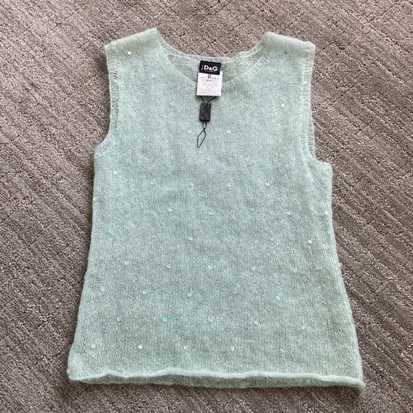 D&G Sheer Pop-Over Vest - Picture 10 of 12